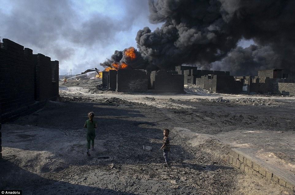 伊拉克:战火硝烟中野蛮生长 他们的童年在哪里?